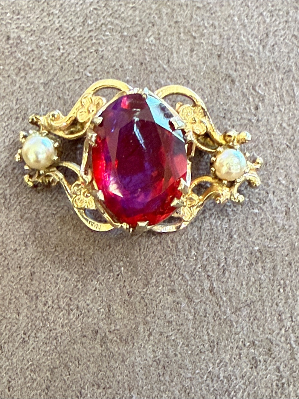 Vintage pink with blue aura center orb faux pearl gold tone brooch pin